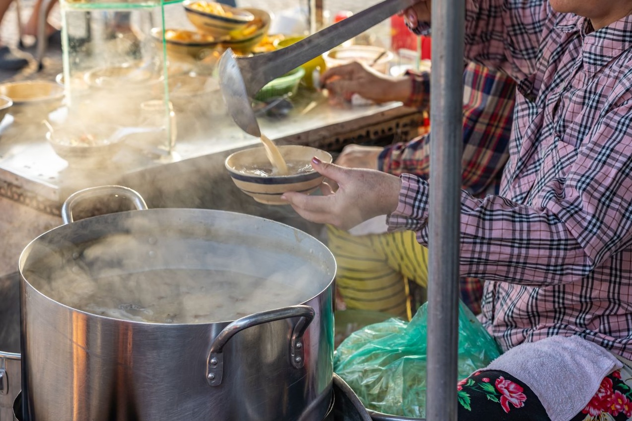 HangRong community hero